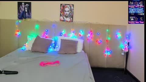 Snapshot of musclexxxbarbie chatting on 01-17-25, 09:39 Eva online show from 01-17-25, 09:39