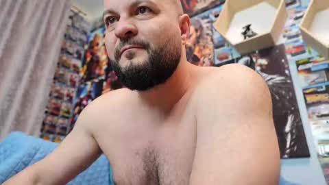 Snapshot of muscular_bear chatting on 02-07-26, 07:23 Chris online show from 02-07-26, 07:23