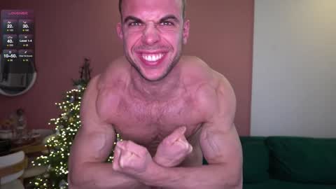 Snapshot of muscularfriend chatting on 01-24-25, 10:11 Ivan online show from 01-24-25, 10:11