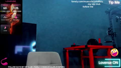 Snapshot of muscularjohnforu chatting on 05-30-26, 09:28 click icon for peach online show from 05-30-26, 09:28