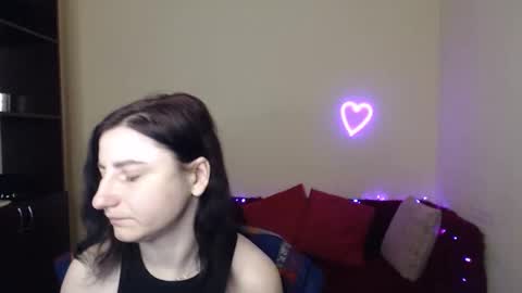 Jeneva online show from 12-19-25, 07:26