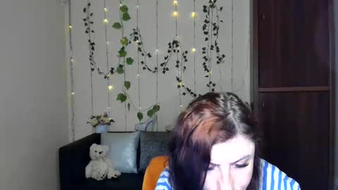 Jeneva online show from 05-26-26, 05:31