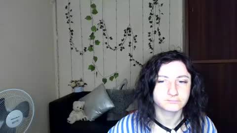 Snapshot of muse_kity_jeneva chatting on 06-18-26, 05:19 Jeneva online show from 06-18-26, 05:19