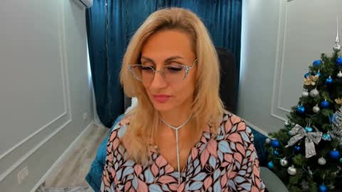 Diana online show from 12-31-24, 08:48