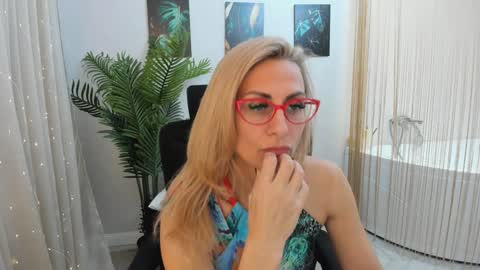 Diana online show from 02-06-25, 11:32