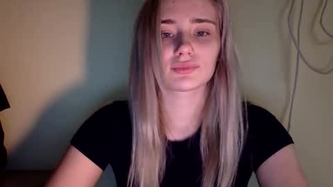 Snapshot of musescorner chatting on 03-13-26, 03:51 musescorner online show from 03-13-26, 03:51