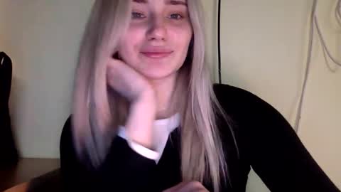Snapshot of musescorner chatting on 03-14-26, 07:41 musescorner online show from 03-14-26, 07:41