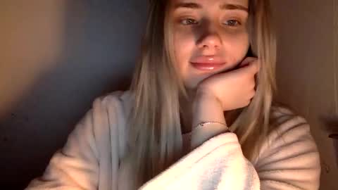Snapshot of musescorner chatting on 03-15-26, 05:41 musescorner online show from 03-15-26, 05:41
