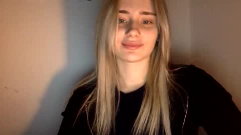 Snapshot of musescorner chatting on 03-18-26, 05:49 musescorner online show from 03-18-26, 05:49