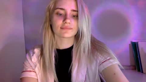 Snapshot of musescorner chatting on 04-12-26, 04:12 musescorner online show from 04-12-26, 04:12