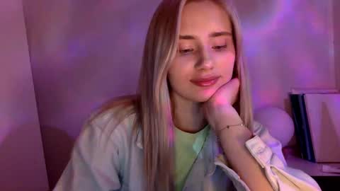 Snapshot of musescorner chatting on 04-25-26, 04:37 musescorner online show from 04-25-26, 04:37