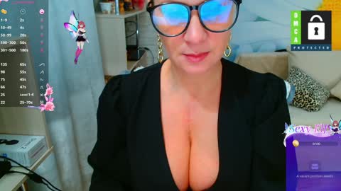 Snapshot of music_fairy chatting on 01-20-25, 10:07 Lana online show from 01-20-25, 10:07