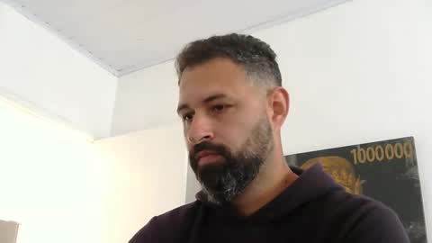 Snapshot of musosc chatting on 10-21-25, 01:12 musosc online show from 10-21-25, 01:12