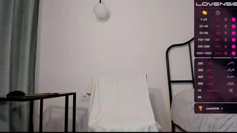 Snapshot of musscle_king chatting on 01-23-25, 01:35 Artemius online show from 01-23-25, 01:35