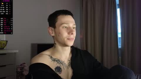 Snapshot of mvpzxc chatting on 10-28-25, 11:36 1x1 online show from 10-28-25, 11:36