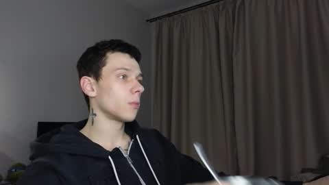 Snapshot of mvpzxc chatting on 11-20-25, 10:31 1x1 online show from 11-20-25, 10:31