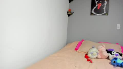 SOFIA online show from 04-21-26, 02:04