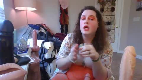 Snapshot of mxsissycharlotte chatting on 12-11-24, 08:39 Mx Charlotte online show from 12-11-24, 08:39