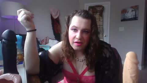 Snapshot of mxsissycharlotte chatting on 02-21-25, 03:10 Mx Charlotte online show from 02-21-25, 03:10
