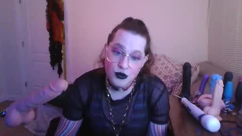 Snapshot of mxsissycharlotte chatting on 11-19-25, 05:18 Mx Charlotte online show from 11-19-25, 05:18