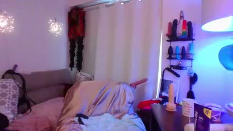 Snapshot of mxsissycharlotte chatting on 06-24-26, 08:08 Mx Charlotte online show from 06-24-26, 08:08