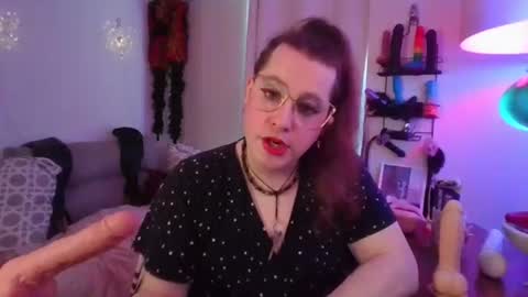 Snapshot of mxsissycharlotte chatting on 07-06-26, 05:37 Mx Charlotte online show from 07-06-26, 05:37