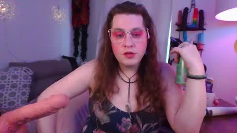 Snapshot of mxsissycharlotte chatting on 07-10-26, 06:43 Mx Charlotte online show from 07-10-26, 06:43