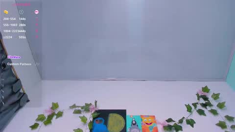 Snapshot of mxsshoney chatting on 10-19-25, 09:32 Sara IG online show from 10-19-25, 09:32