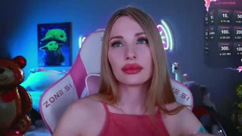 Snapshot of my__sweet__alice chatting on 06-23-26, 09:46 mysweetalice online show from 06-23-26, 09:46