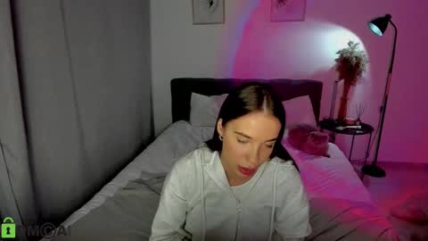 katie online show from 12-16-24, 06:43