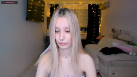 Snapshot of my_dia chatting on 01-20-25, 03:50 Diana online show from 01-20-25, 03:50