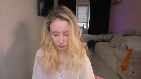 Snapshot of my_dia chatting on 03-05-25, 01:50 Diana online show from 03-05-25, 01:50