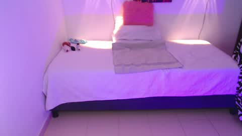 My Sweety Bom online show from 04-17-26, 01:03