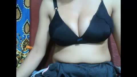 Snapshot of myaldiah chatting on 10-30-25, 02:46 myaldiah online show from 10-30-25, 02:46