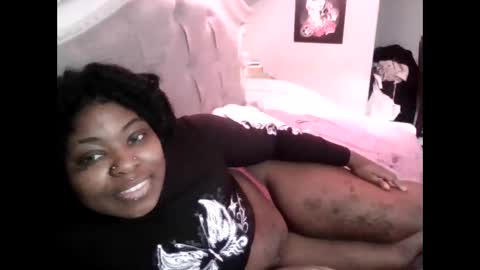 Snapshot of myamedusa chatting on 12-19-25, 04:25 myamedusa online show from 12-19-25, 04:25