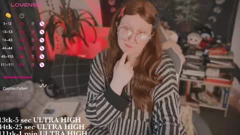 Kate online show from 12-18-25, 01:33