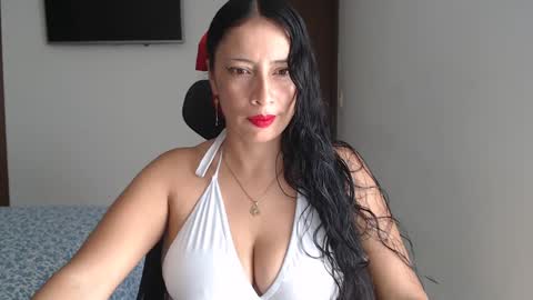 mary and charlie online show from 10-06-25, 02:47