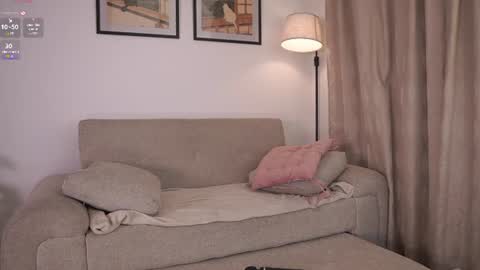 Snapshot of mycaliope chatting on 07-31-26, 10:53 Caliope online show from 07-31-26, 10:53