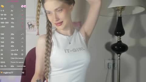 chloe online show from 05-23-26, 08:46