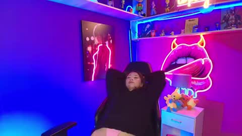 Milly Cute online show from 03-21-26, 06:29