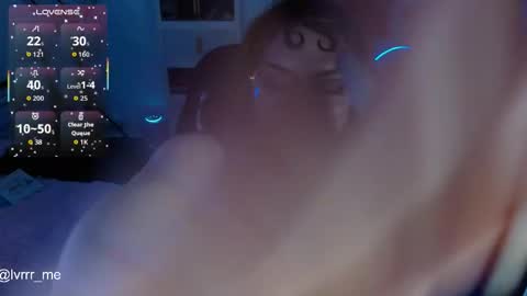 Snapshot of myevangeline_ chatting on 10-26-25, 05:35 Nicoll Independent model Please help me to reach 100 thumbs up online show from 10-26-25, 05:35