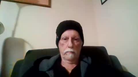 Snapshot of myheartandsoul1 chatting on 07-12-26, 09:44 myheartandsoul1 online show from 07-12-26, 09:44