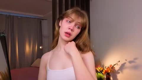 Snapshot of myismira chatting on 11-16-25, 04:07 Mira online show from 11-16-25, 04:07