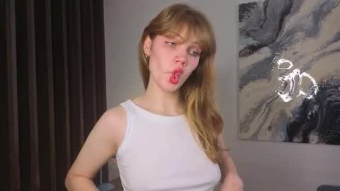 Snapshot of myismira chatting on 11-22-25, 04:11 Mira online show from 11-22-25, 04:11