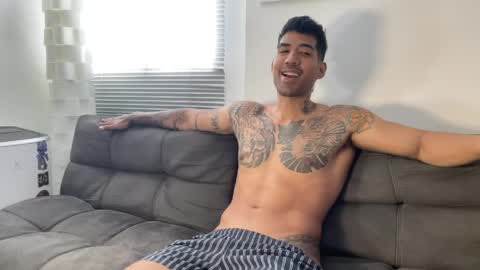 Myke esthetic online show from 04-10-26, 03:39