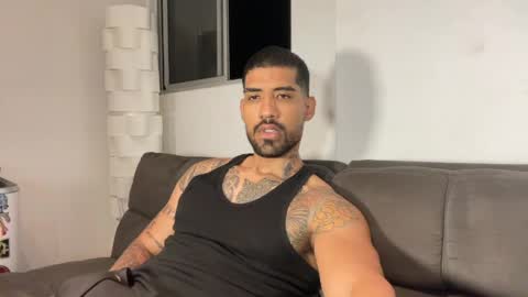Snapshot of myke_esthetic chatting on 05-11-26, 07:14 Myke esthetic online show from 05-11-26, 07:14