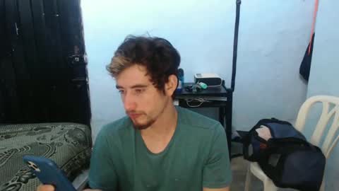 Snapshot of myke_xxx chatting on 12-02-24, 12:29 mike online show from 12-02-24, 12:29