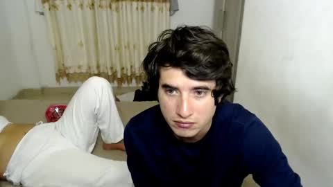 Snapshot of myke_xxx chatting on 10-29-25, 02:47 mike online show from 10-29-25, 02:47