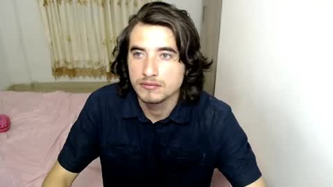 Snapshot of myke_xxx chatting on 05-03-26, 02:17 mike online show from 05-03-26, 02:17