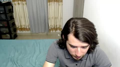 Snapshot of myke_xxx chatting on 05-30-26, 01:35 mike online show from 05-30-26, 01:35